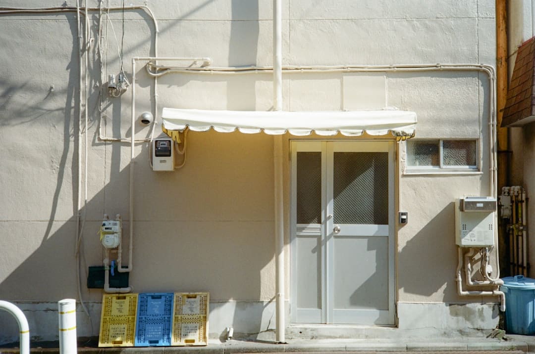 生意公司撤销重视赵露思 冷暴力回应引争议